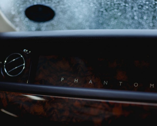 Modern Wedding Cars image 18